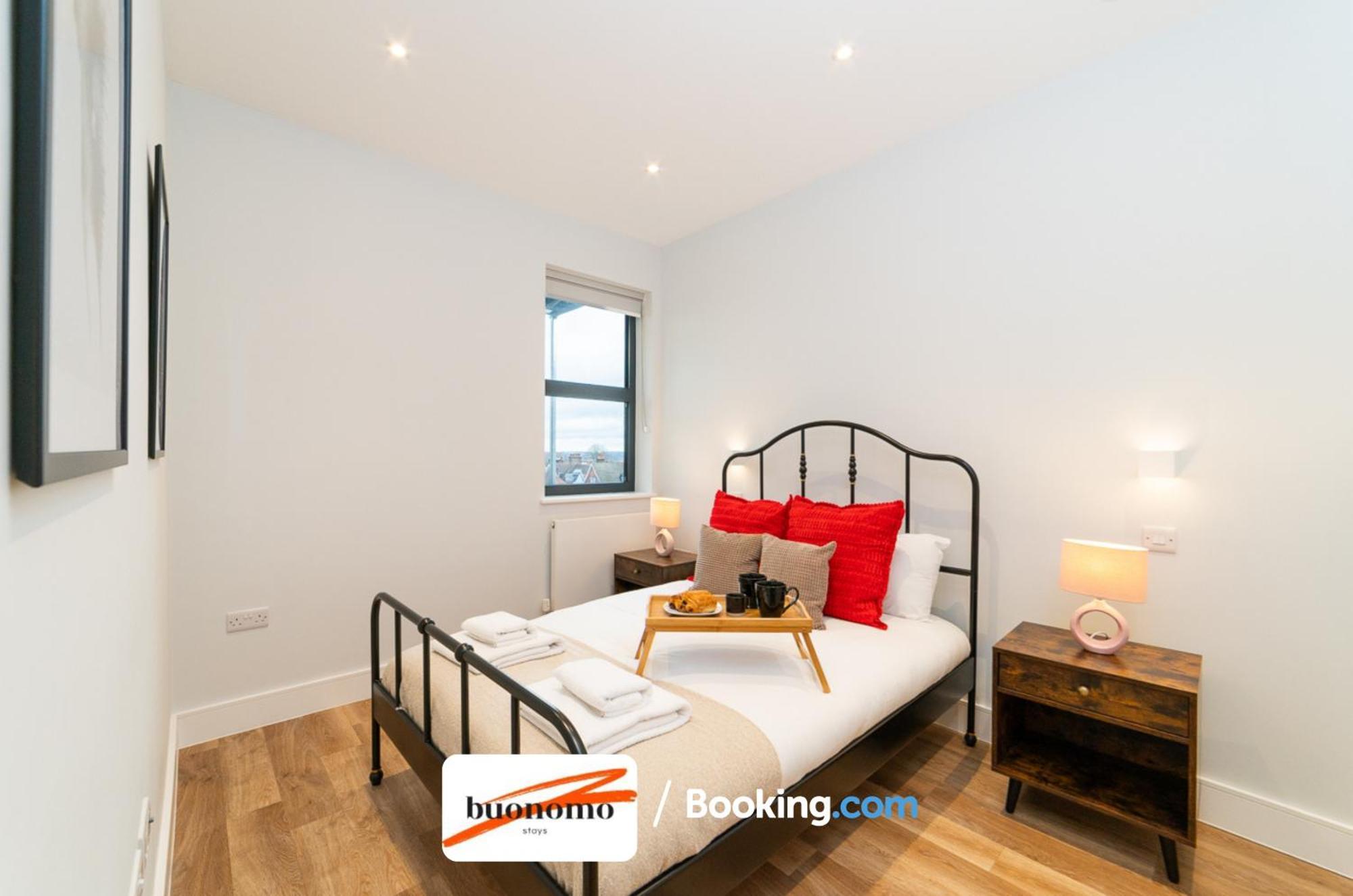 Two Bedroom Apartment At Buonomo Stays Short Lets & Serviced Accommodation Close To Wimbledon Tennis Courts London Kültér fotó
