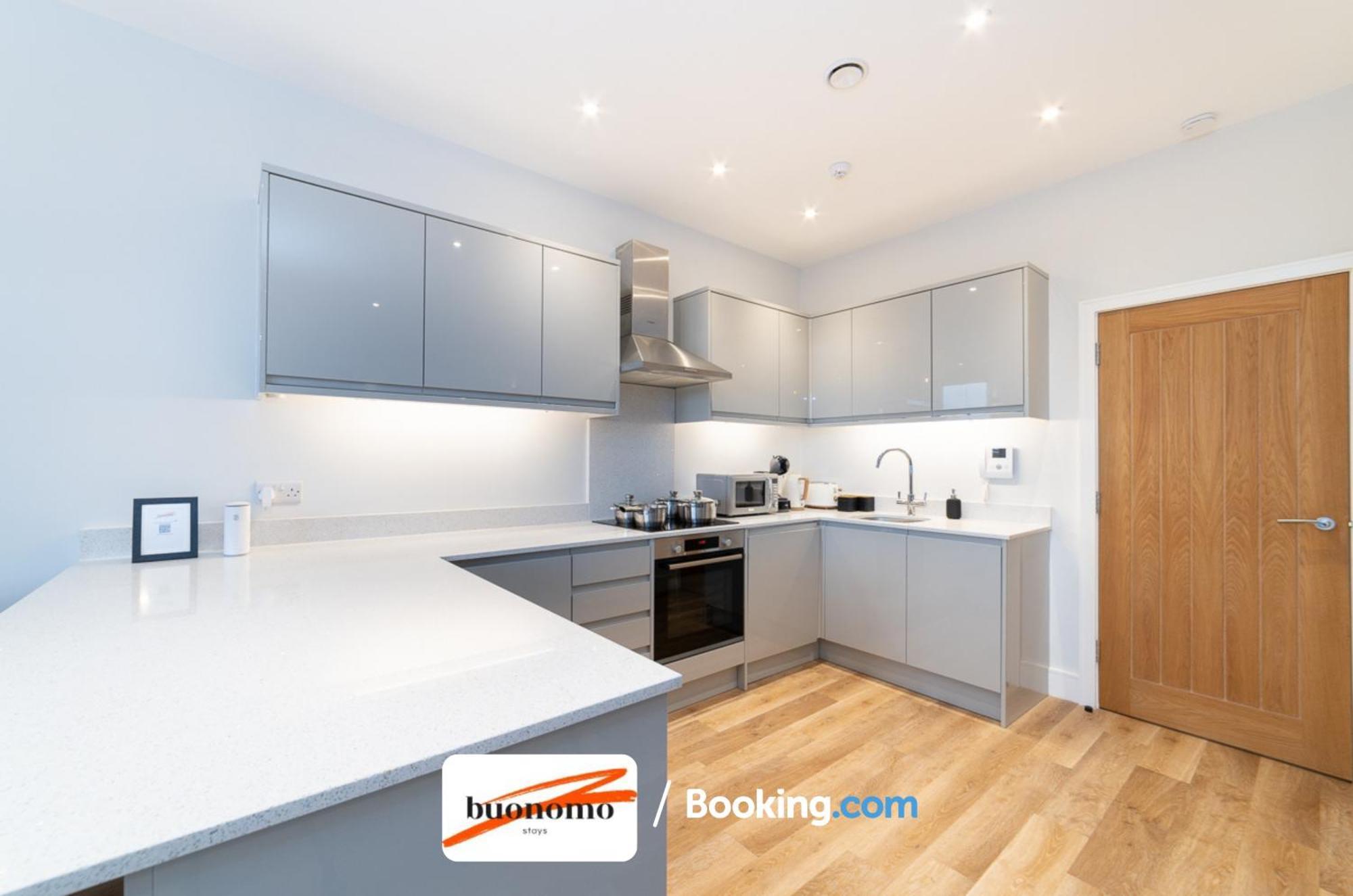 Two Bedroom Apartment At Buonomo Stays Short Lets & Serviced Accommodation Close To Wimbledon Tennis Courts London Kültér fotó